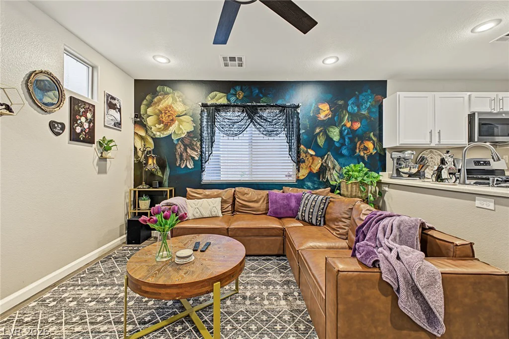 6221 Chert, Las Vegas, NV 89139
