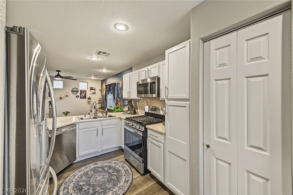 6221 Chert, Las Vegas, NV 89139