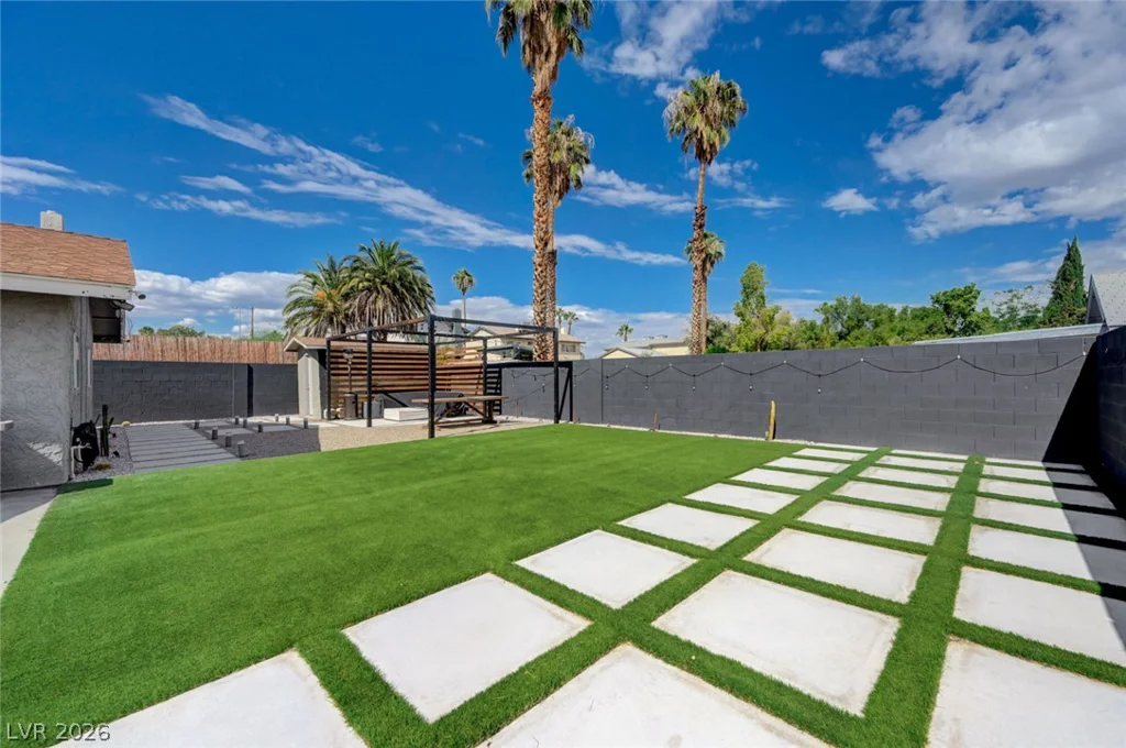 5646 Ibanez, Las Vegas, NV 89103