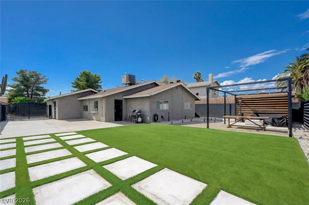 5646 Ibanez, Las Vegas, NV 89103