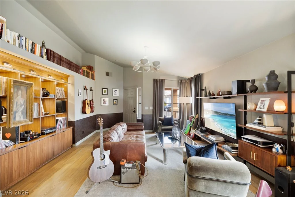 3561 Unique, Las Vegas, NV 89129