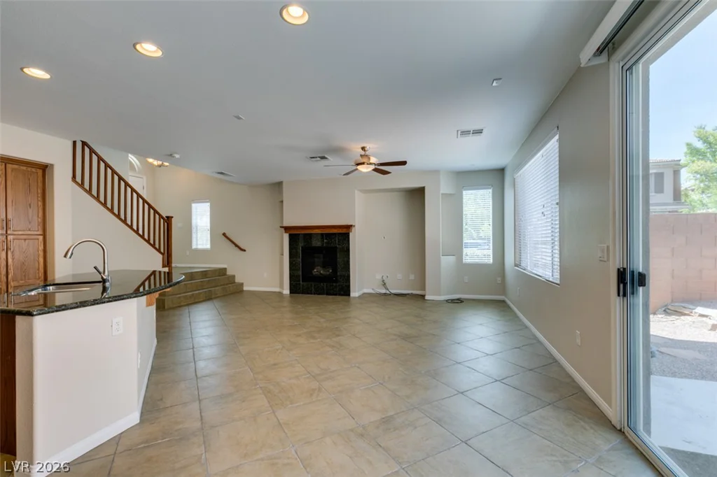 2312 Malaga Peak, Las Vegas, NV 89135
