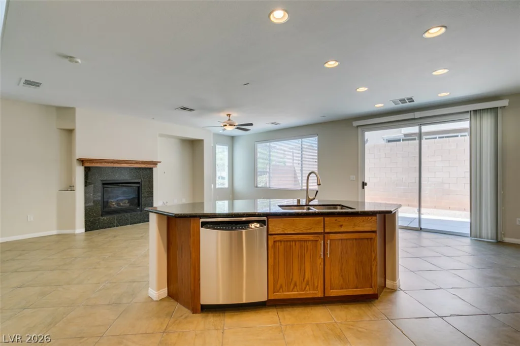 2312 Malaga Peak, Las Vegas, NV 89135