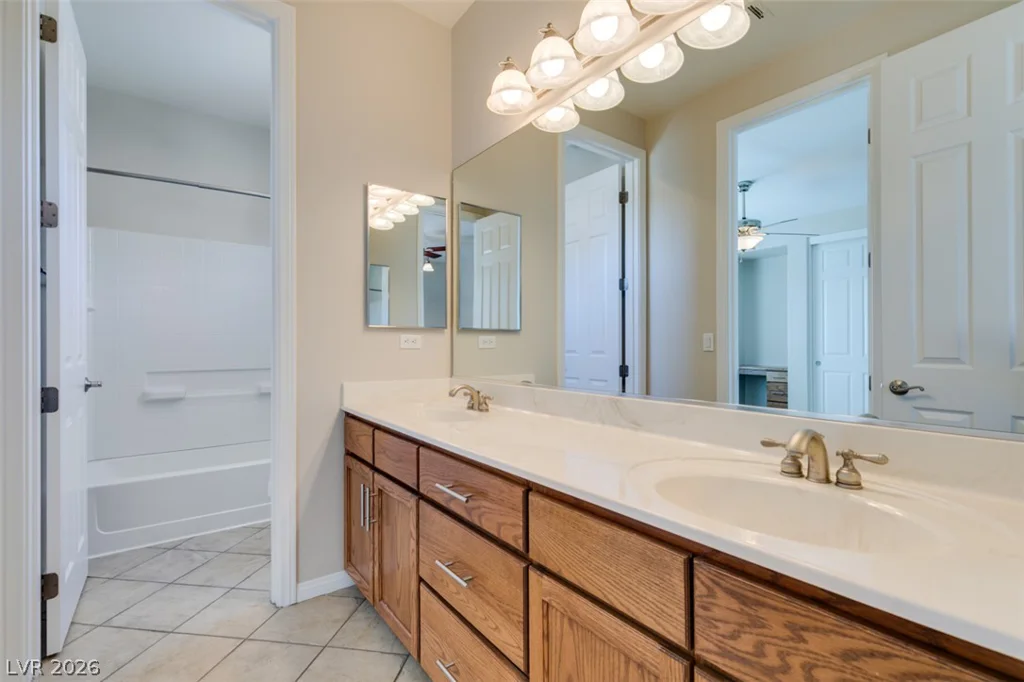 2312 Malaga Peak, Las Vegas, NV 89135