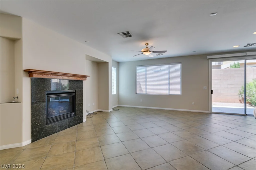 2312 Malaga Peak, Las Vegas, NV 89135
