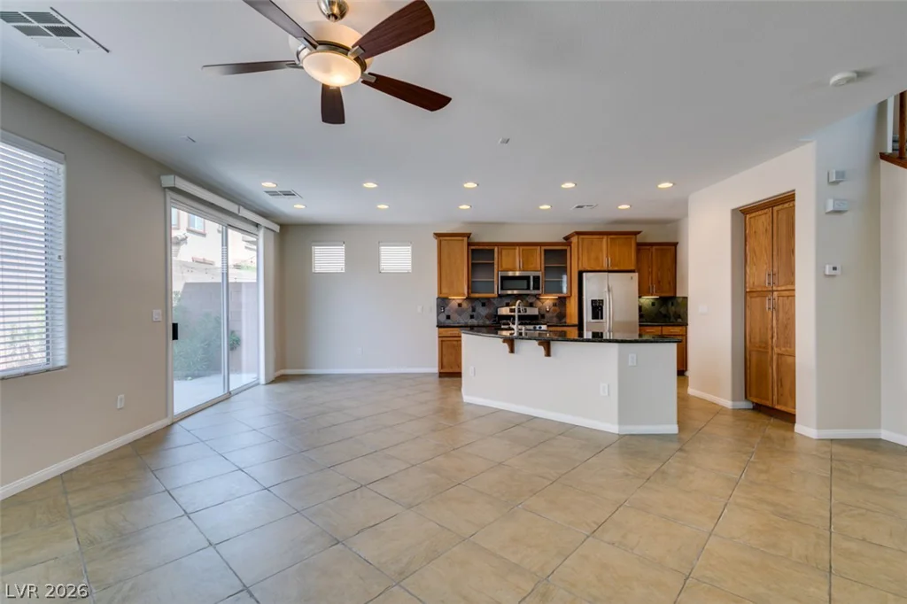 2312 Malaga Peak, Las Vegas, NV 89135