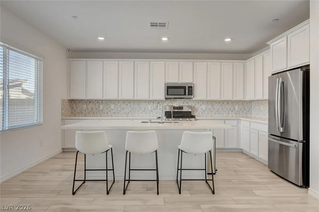 8866 Mountain Lion, Las Vegas, NV 89166
