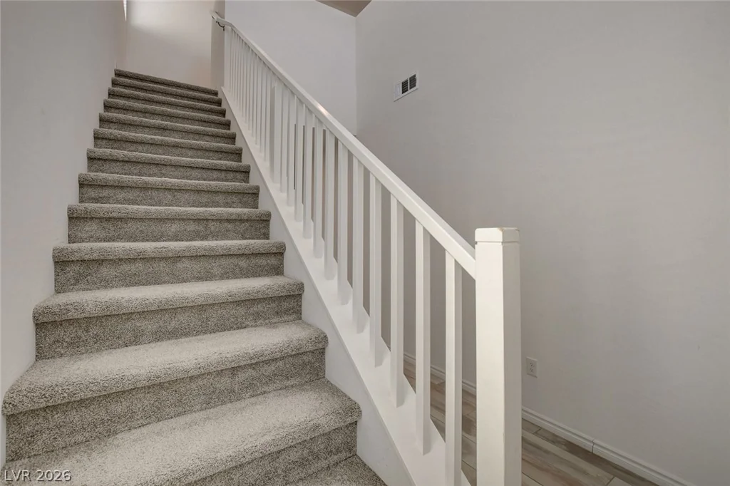 8866 Mountain Lion, Las Vegas, NV 89166