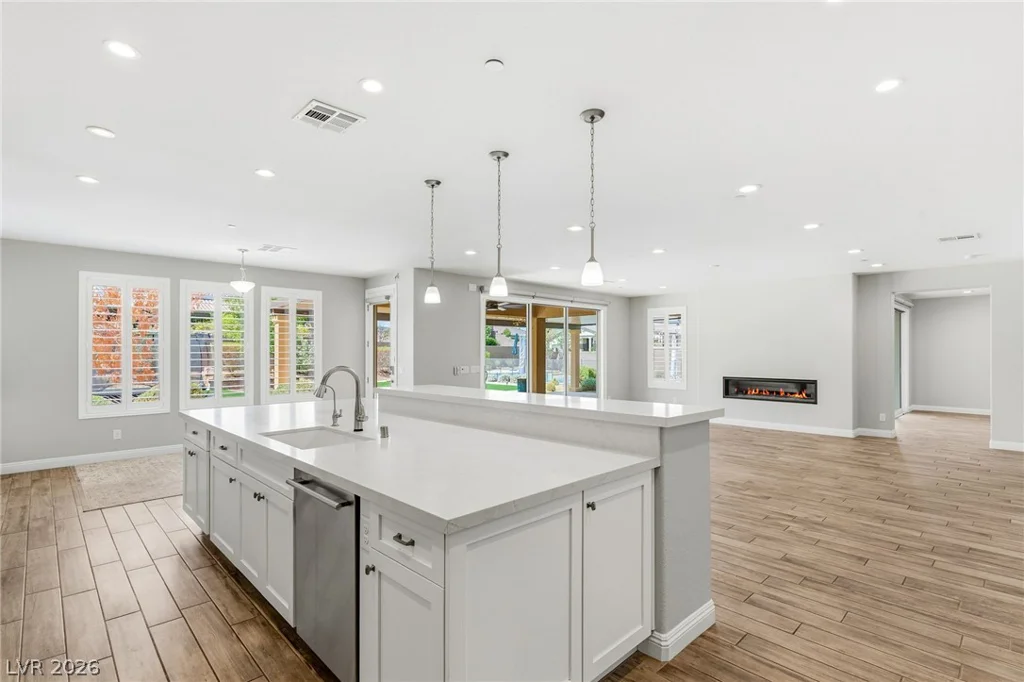 8615 Jerlyn, Las Vegas, NV 89113