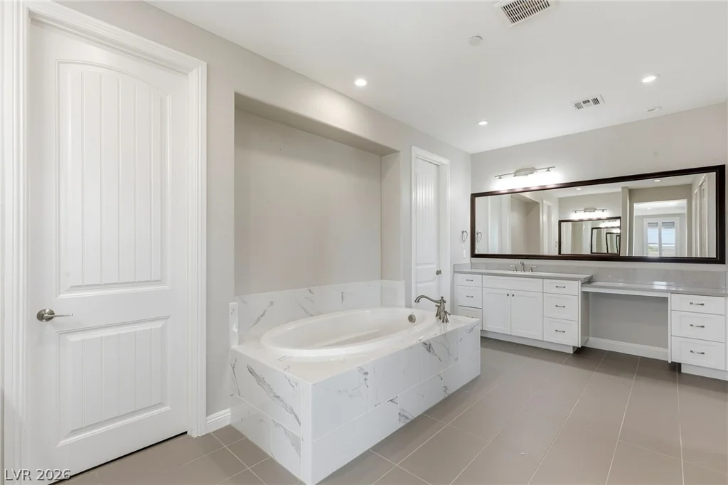8615 Jerlyn, Las Vegas, NV 89113