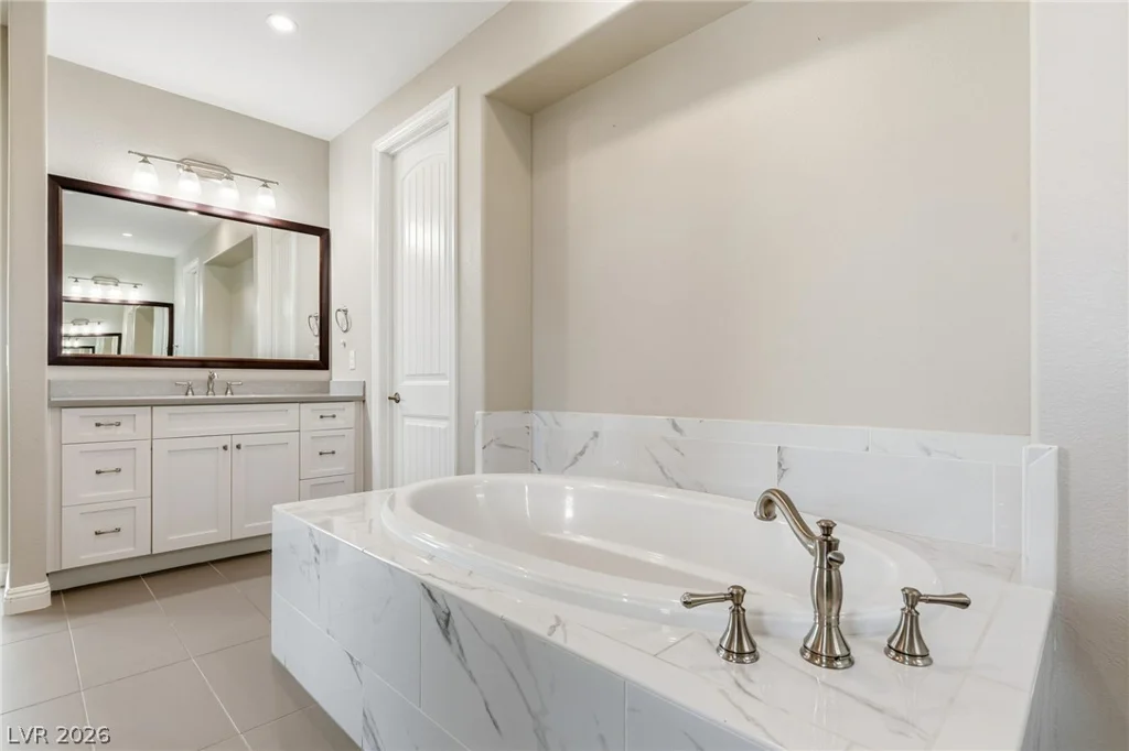8615 Jerlyn, Las Vegas, NV 89113