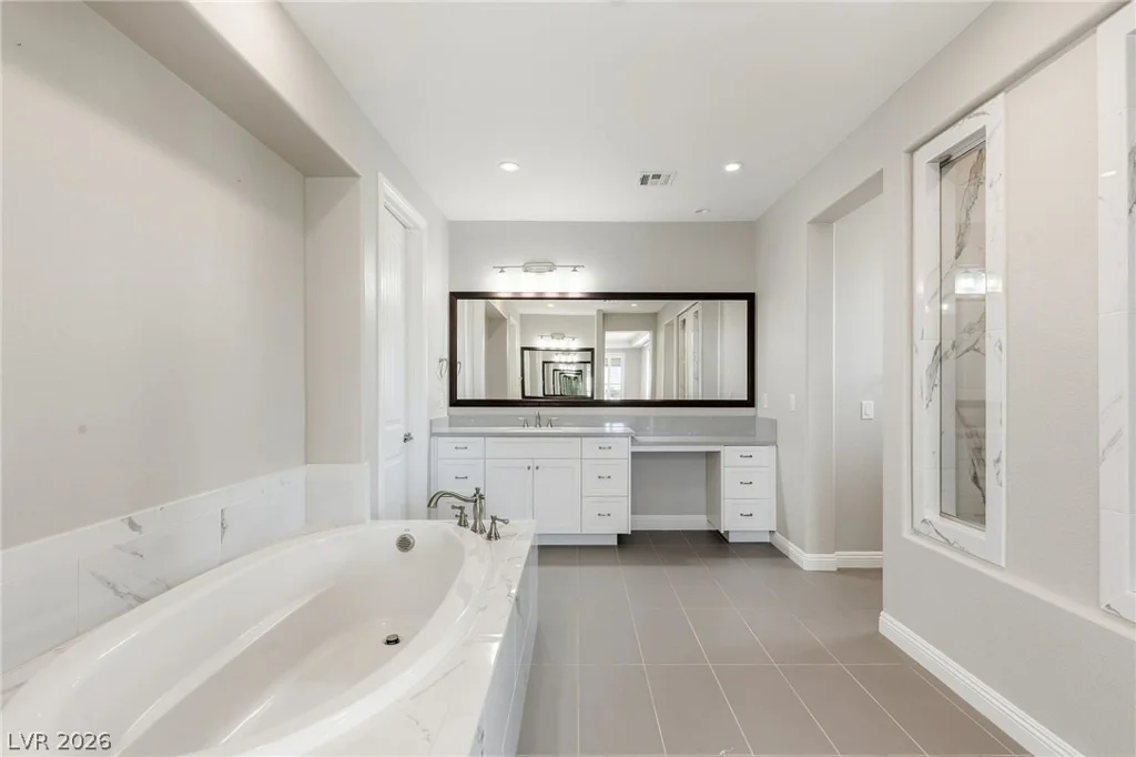 8615 Jerlyn, Las Vegas, NV 89113
