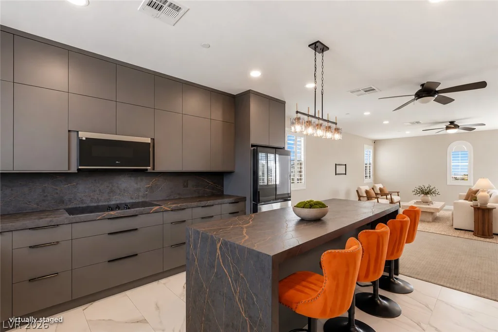 8615 Jerlyn, Las Vegas, NV 89113