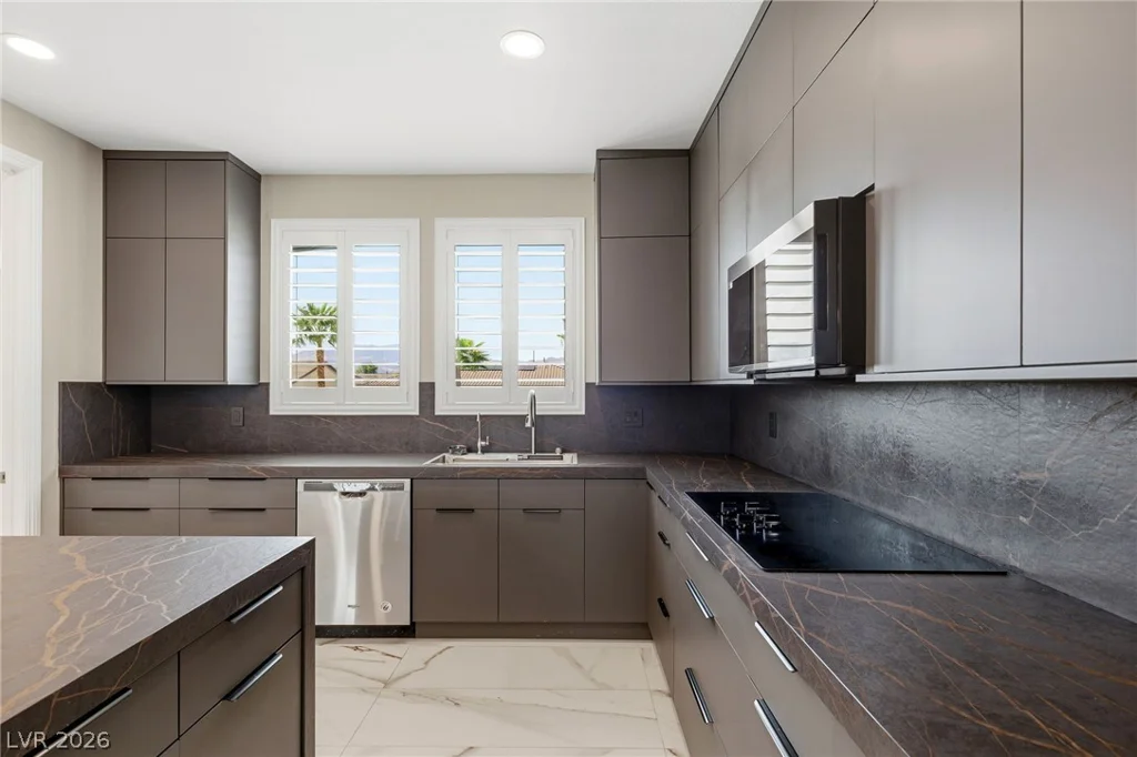 8615 Jerlyn, Las Vegas, NV 89113