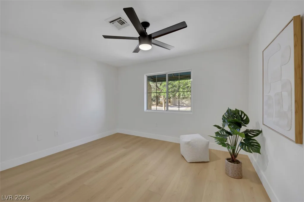 8805 Litchfield, Las Vegas, NV 89134