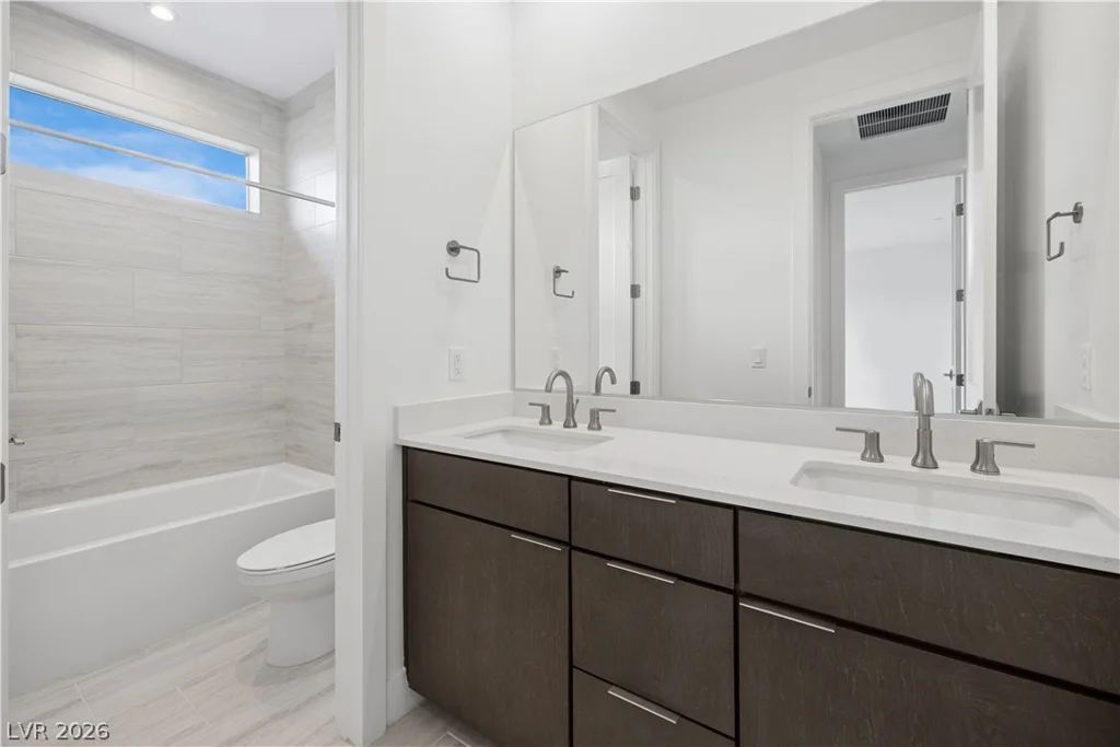172 Inland Shores, Henderson, NV 89011