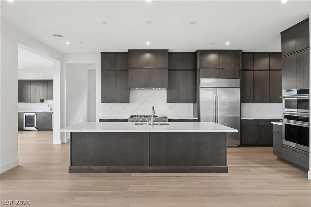172 Inland Shores, Henderson, NV 89011