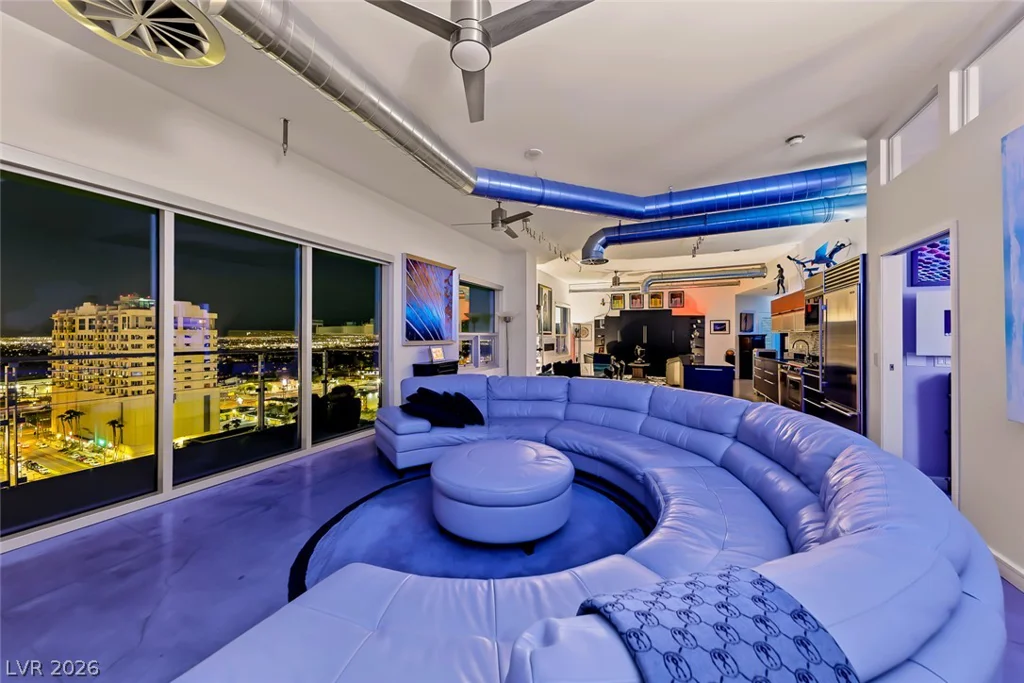 200 Hoover, Las Vegas, NV 89101