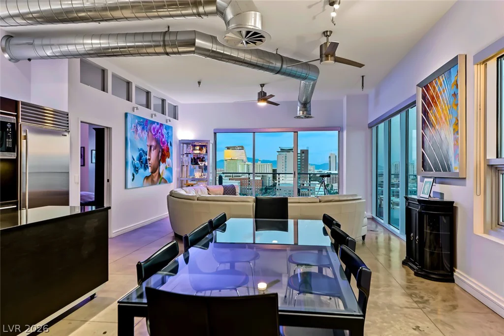 200 Hoover, Las Vegas, NV 89101