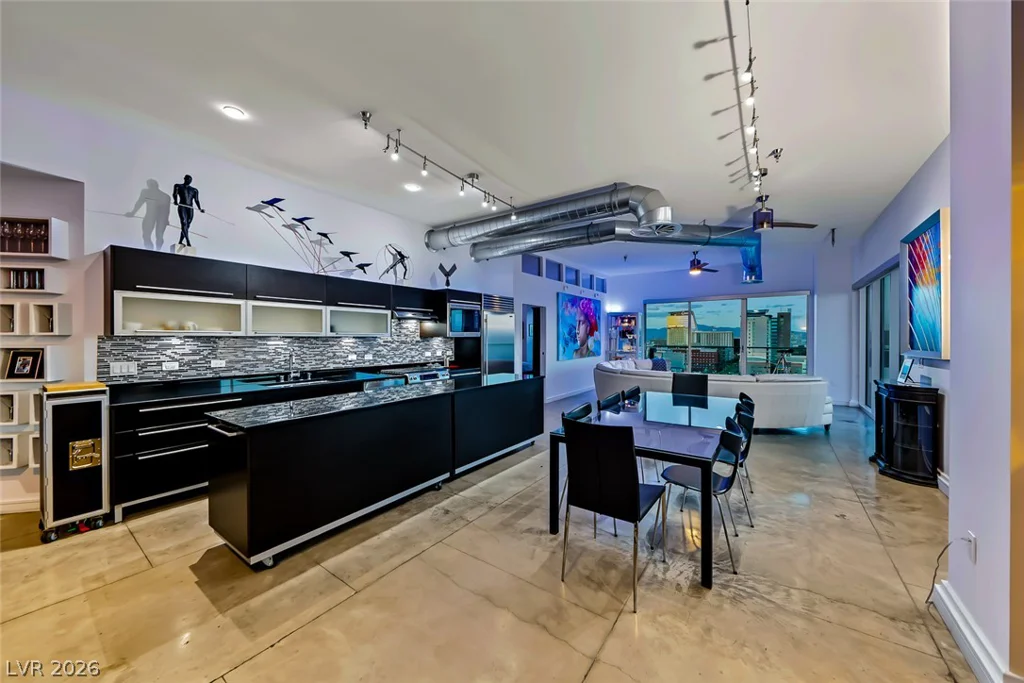 200 Hoover, Las Vegas, NV 89101