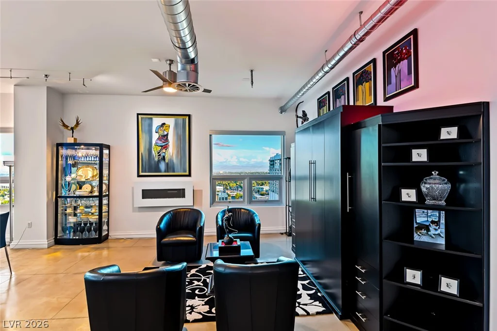 200 Hoover, Las Vegas, NV 89101