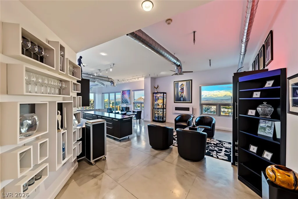 200 Hoover, Las Vegas, NV 89101