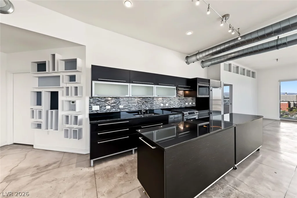 200 Hoover, Las Vegas, NV 89101