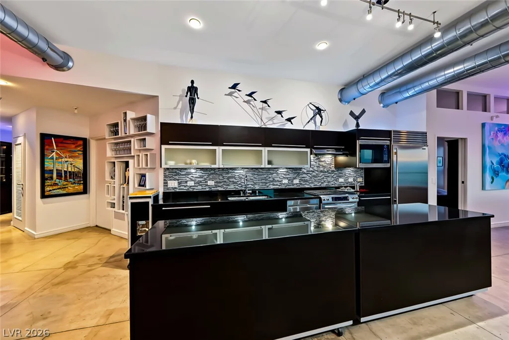 200 Hoover, Las Vegas, NV 89101