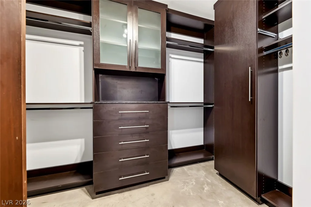 200 Hoover, Las Vegas, NV 89101