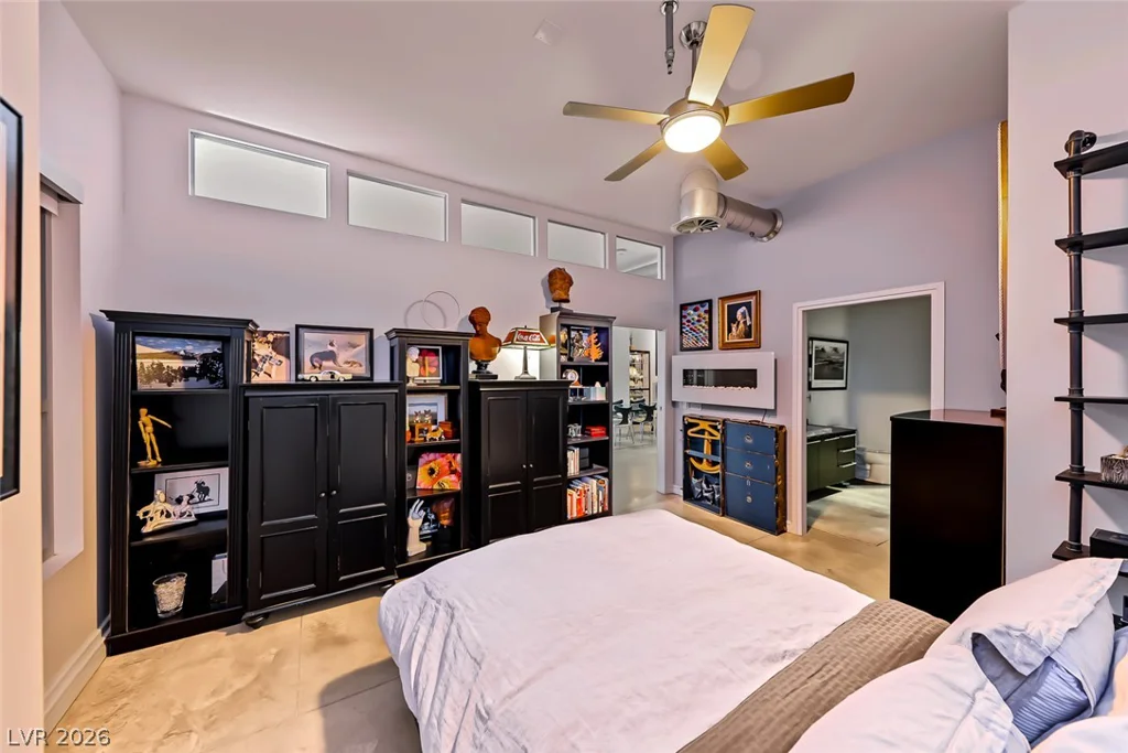 200 Hoover, Las Vegas, NV 89101