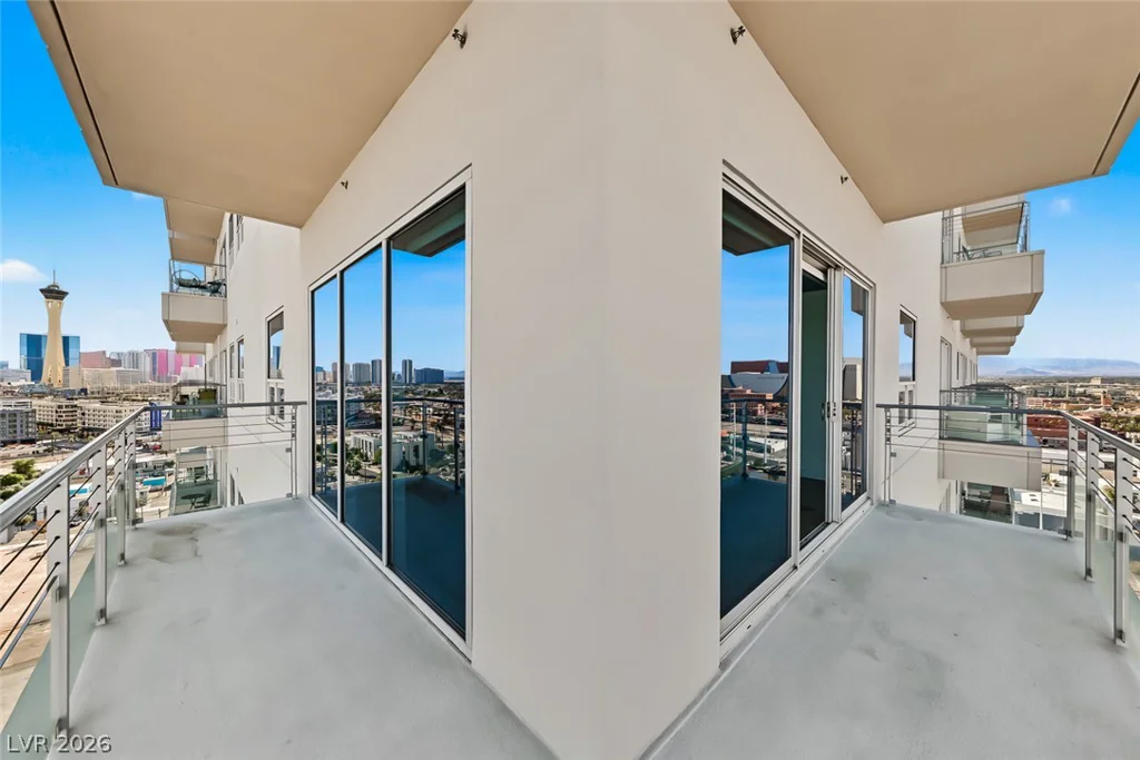 200 Hoover, Las Vegas, NV 89101