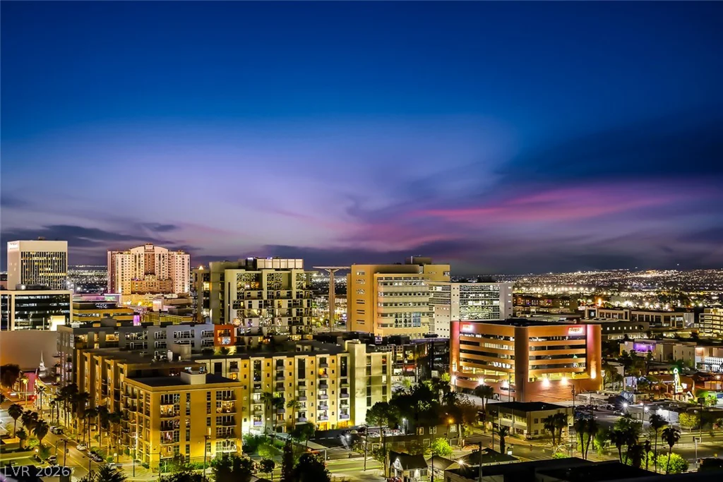 200 Hoover, Las Vegas, NV 89101