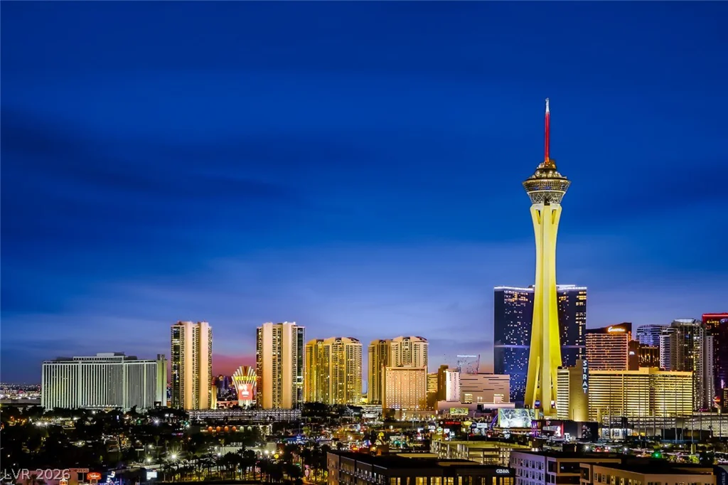 200 Hoover, Las Vegas, NV 89101