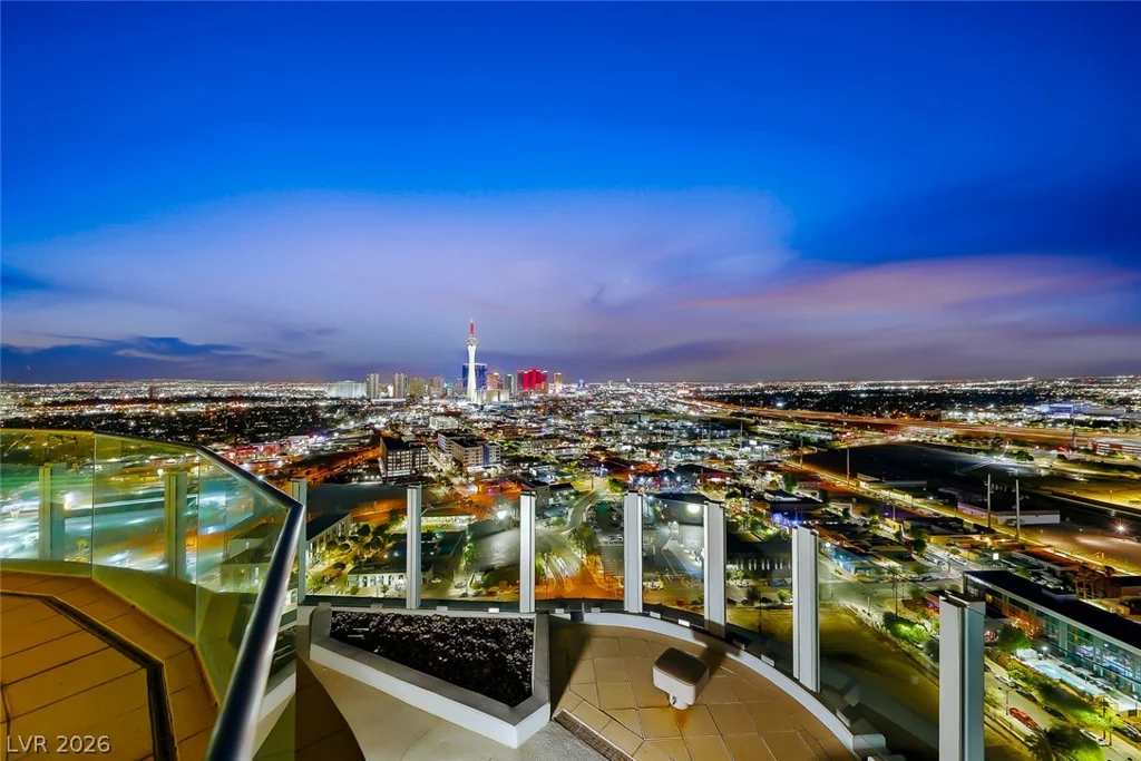 200 Hoover, Las Vegas, NV 89101