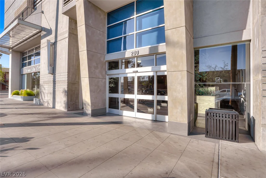 200 Hoover, Las Vegas, NV 89101