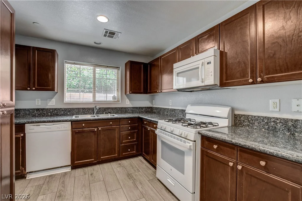 7713 Custom Weave, Las Vegas, NV 89149
