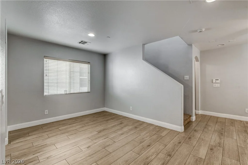 7713 Custom Weave, Las Vegas, NV 89149