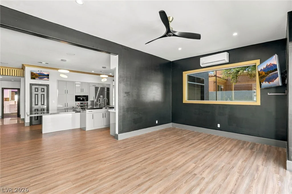 9498 Malasana, Las Vegas, NV 89147
