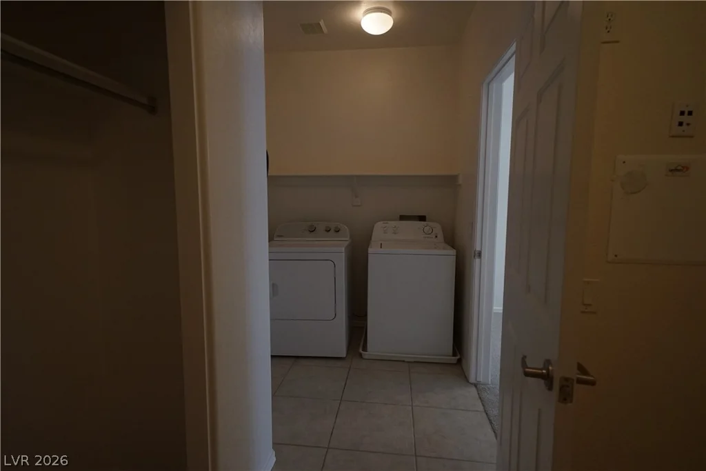 8324 Charleston, Las Vegas, NV 89117