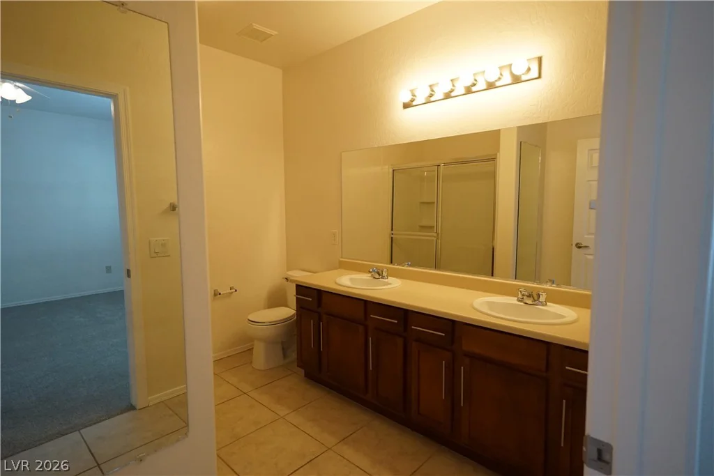 8324 Charleston, Las Vegas, NV 89117