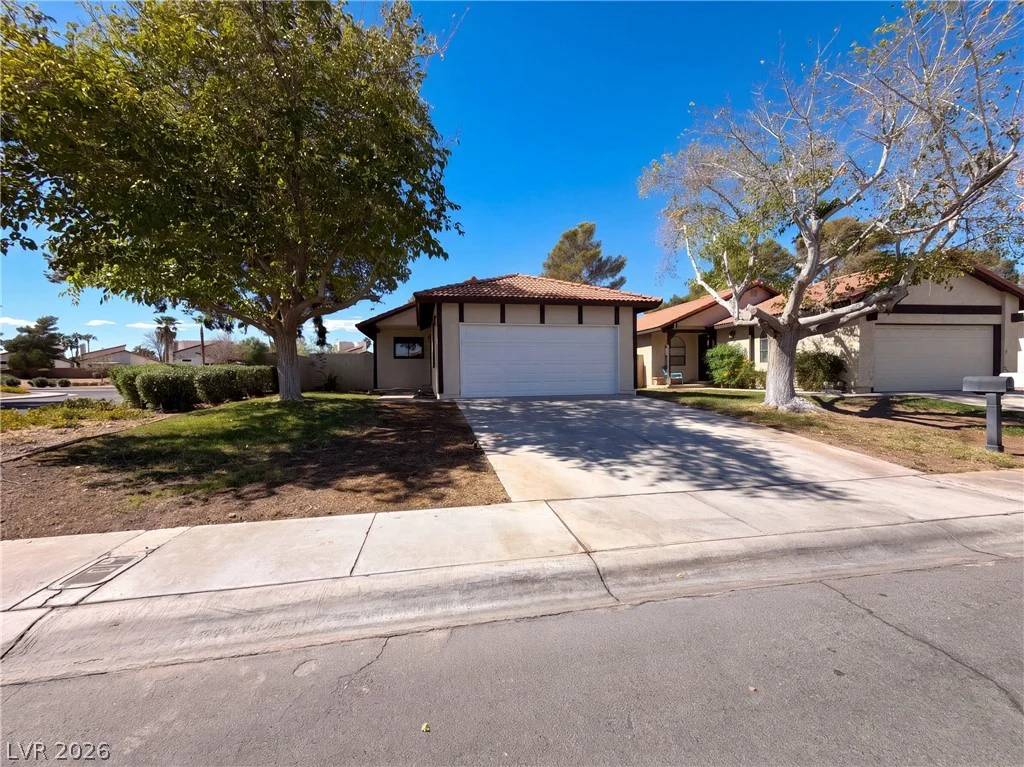 3924 Applecrest, Las Vegas, NV 89108