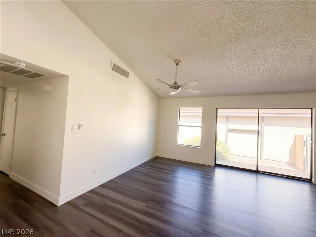 3924 Applecrest, Las Vegas, NV 89108
