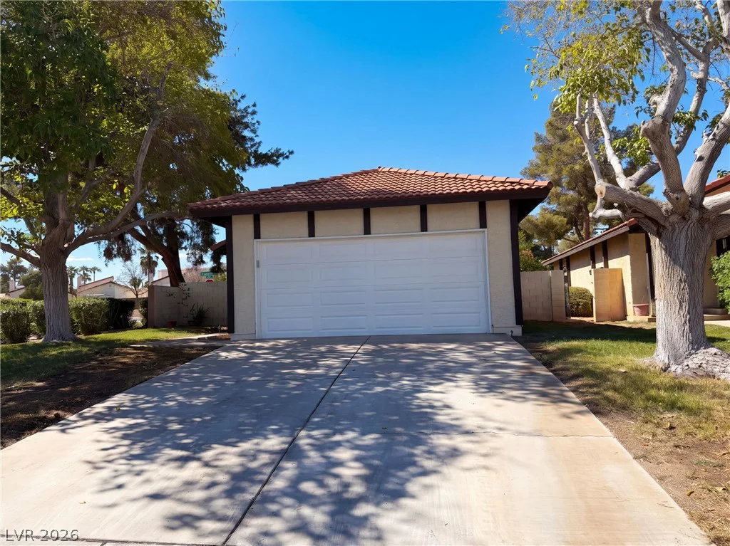 3924 Applecrest, Las Vegas, NV 89108