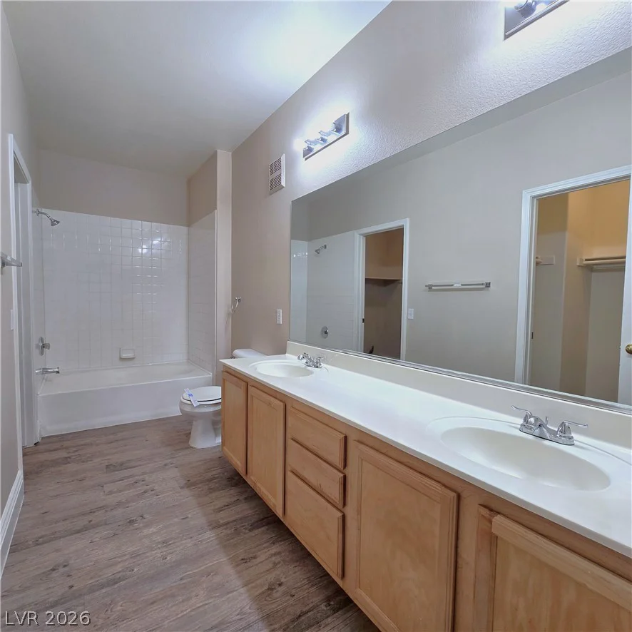 8725 Flamingo, Las Vegas, NV 89147