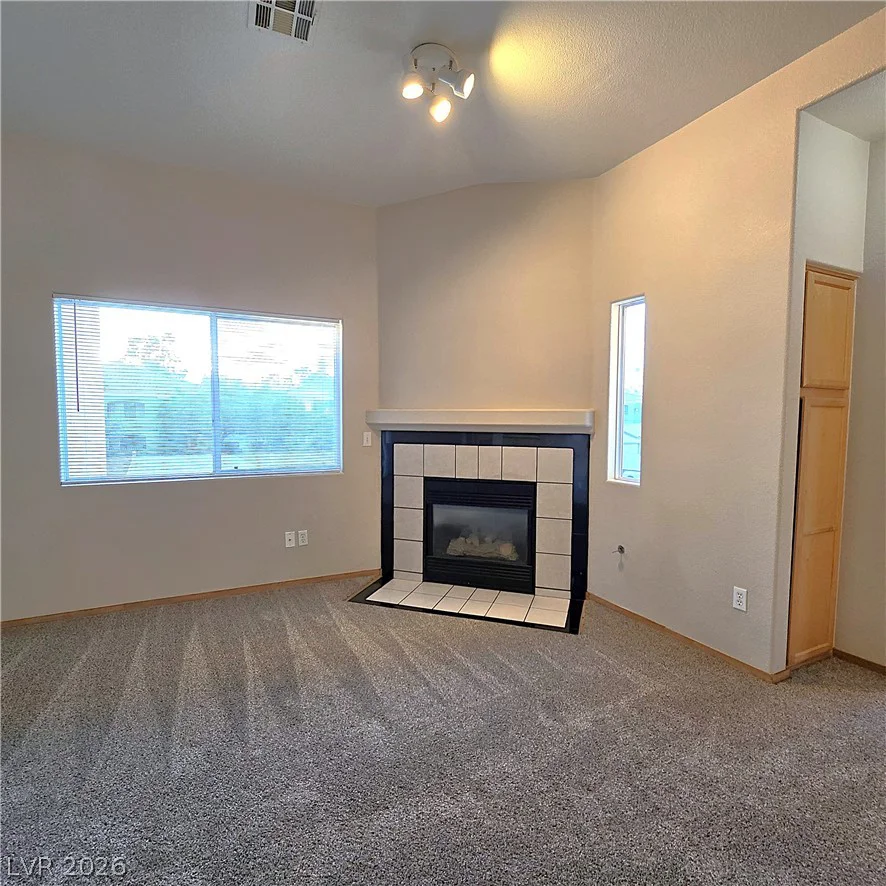 8725 Flamingo, Las Vegas, NV 89147
