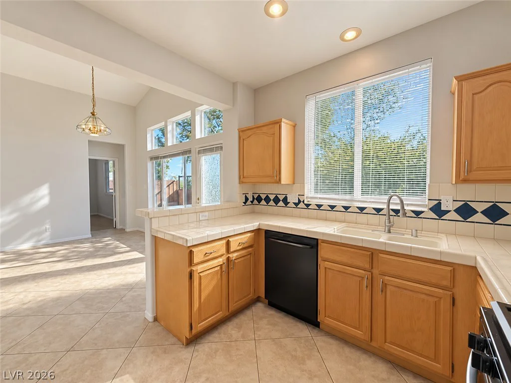 1504 Remembrance Hill, Las Vegas, NV 89144