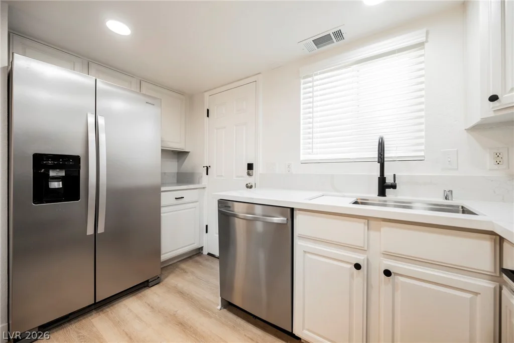 454 Sellers, Henderson, NV 89011