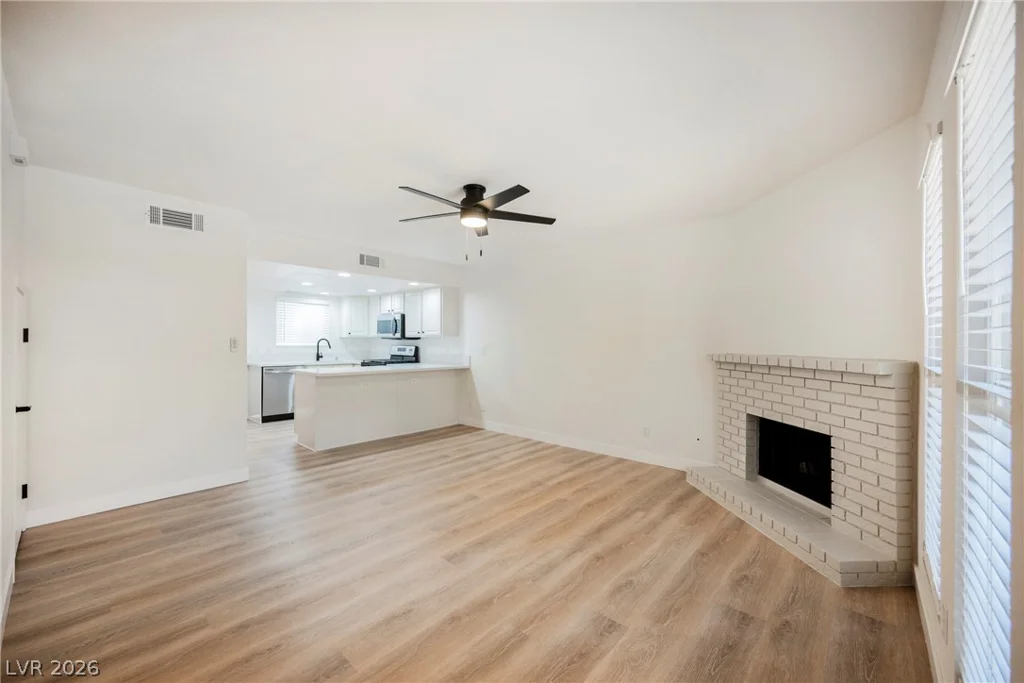 454 Sellers, Henderson, NV 89011