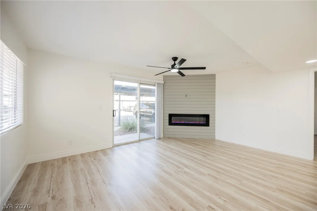 5330 Duralite, Las Vegas, NV 89122