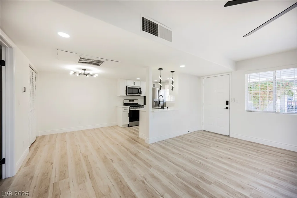 5330 Duralite, Las Vegas, NV 89122